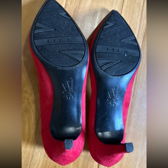 Life Stride Womens Red Pointy Toes Pumps Heels size 7.5 - Picture 7 of 8